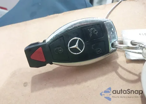 2016 Mercedes-Benz E 350 z USA, uszkodzony, nr VIN WDDHF5KB6GB248514